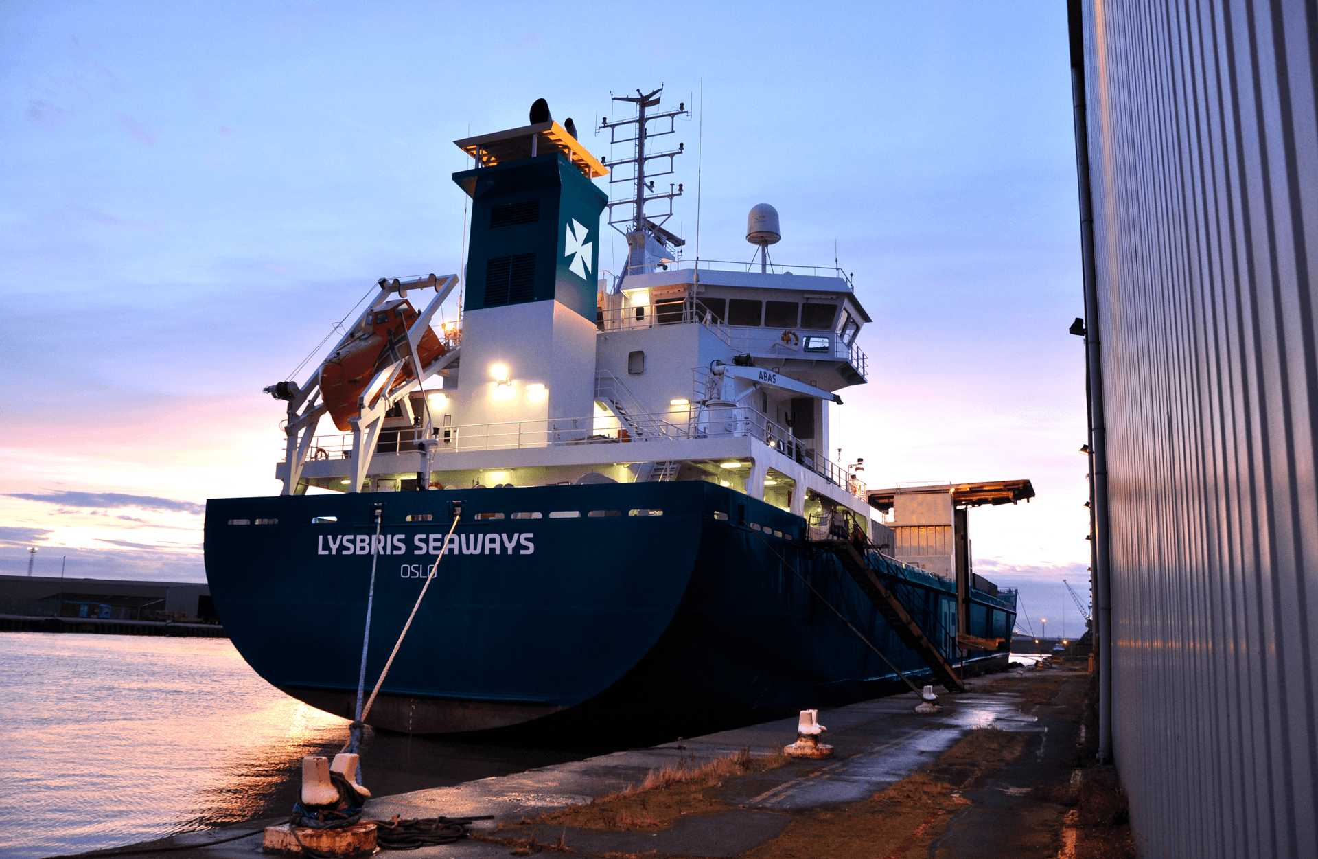 DFDS sideoprt ferry