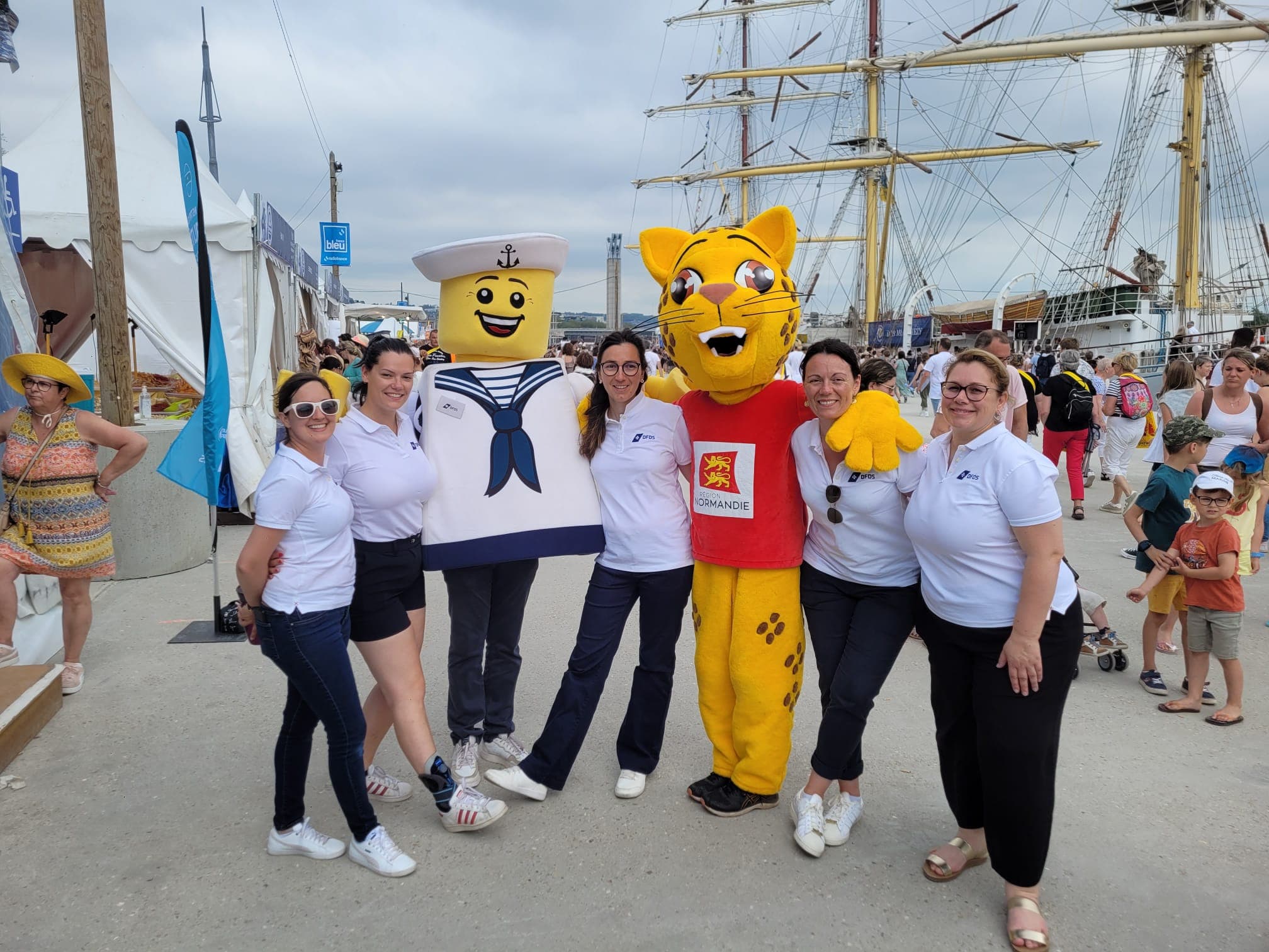 IMG - Mascot