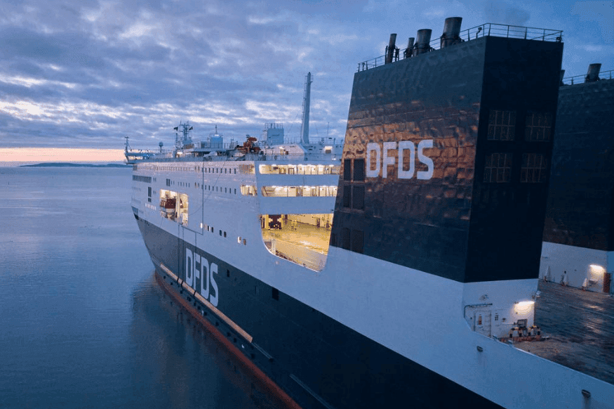Luna Seaways ferry